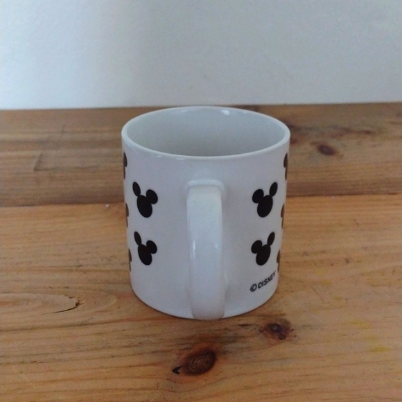 Disney Mickey Mouse Coffee Mug - Picture 8 of 8